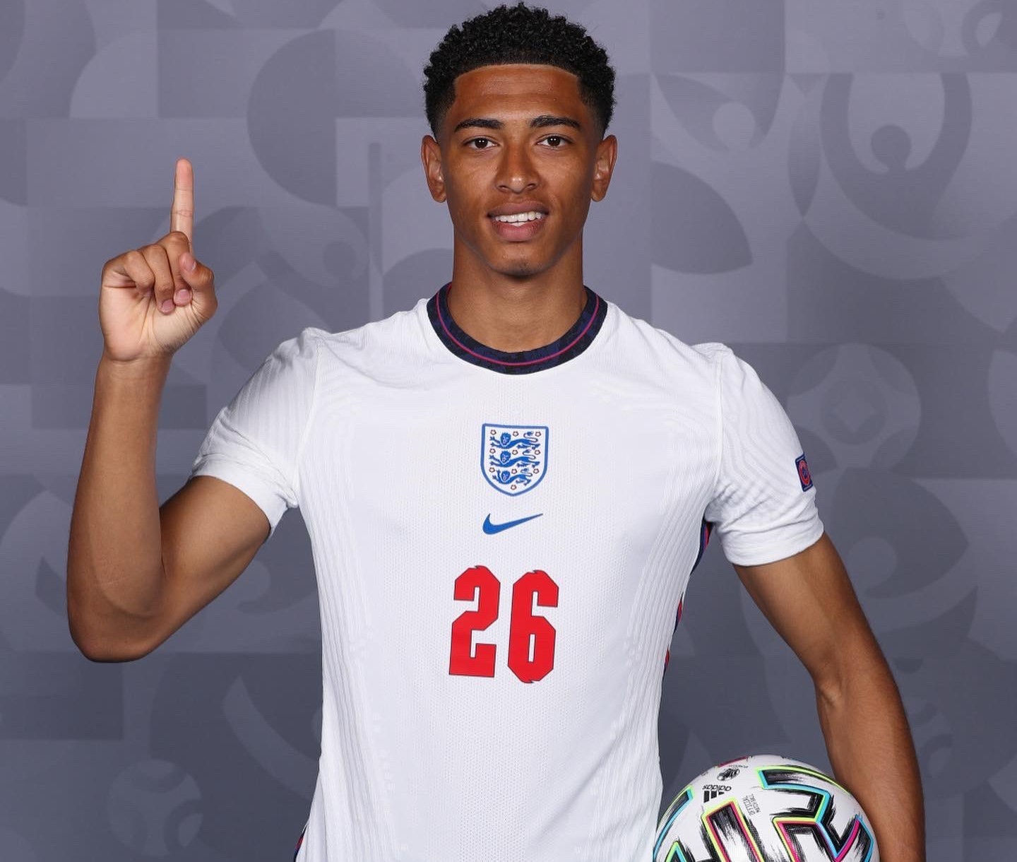 拉比奥：会为夺冠竭尽全力；最深的米兰记忆是伊斯坦布尔之夜（拉比奥：将为冠军全力以赴；对米兰最难忘的是伊斯坦布尔之夜）