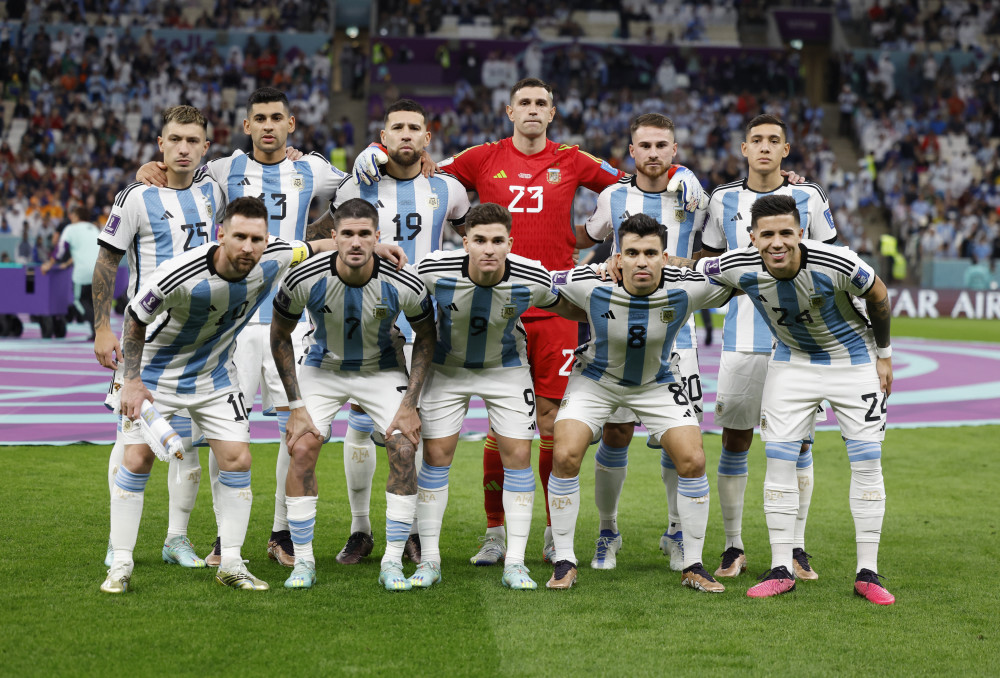 孙继海：邵佳一是最适合国足帅位人选，他已证明自己是好教练（孙继海：邵佳一最适合执掌国足，他已证明执教能力出色）