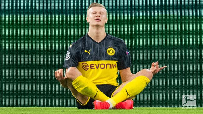 乌尔赖希：还没考虑赛季结束是否退役，明年与俱乐部共同决定（乌尔赖希：赛季后是否退役尚未考虑，明年将与俱乐部共同决定）