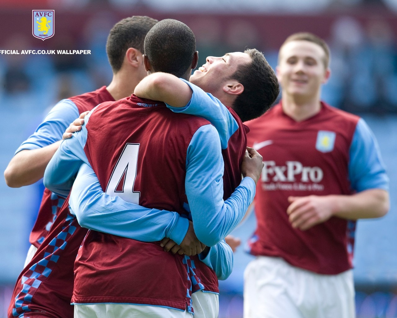 西班牙青训球队开除4名U16球员，他们曾为泄愤持刀威胁对手