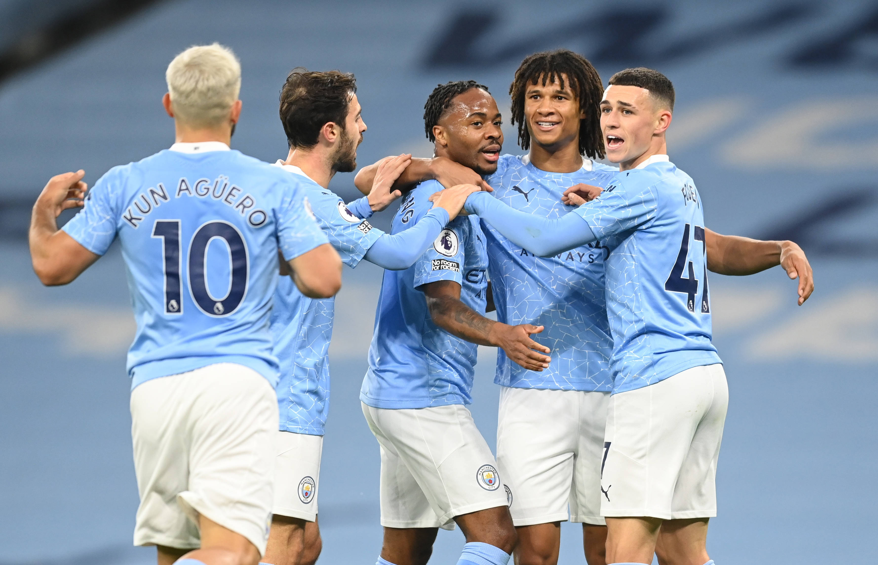 记者：国米失去邓弗里斯后右路失守；新援恩里克完全不合格