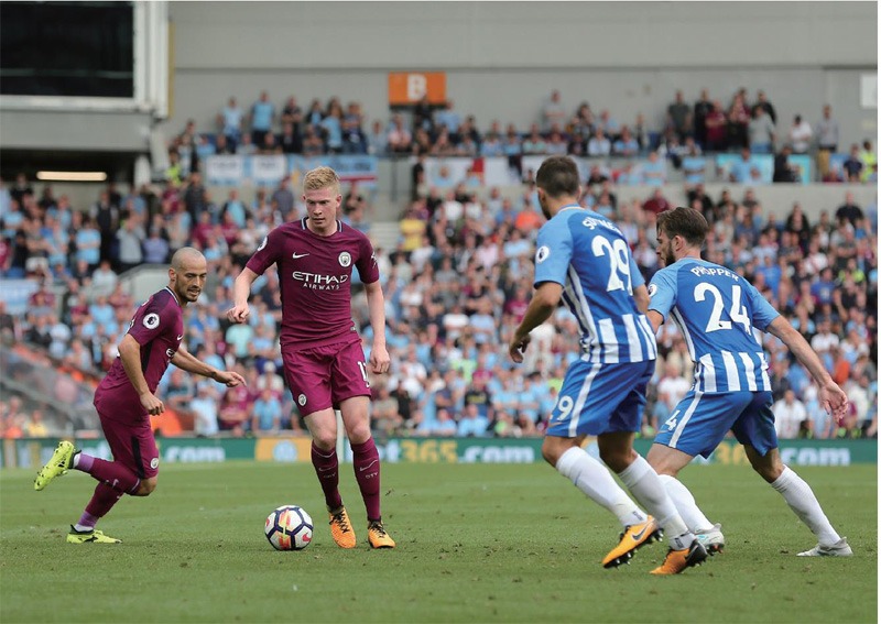 登贝莱包揽2025两大个人荣誉，90后首位金球奖+年度最佳（登贝莱横扫2025双料个人大奖，成90后首位金球得主并加冕年度最佳）