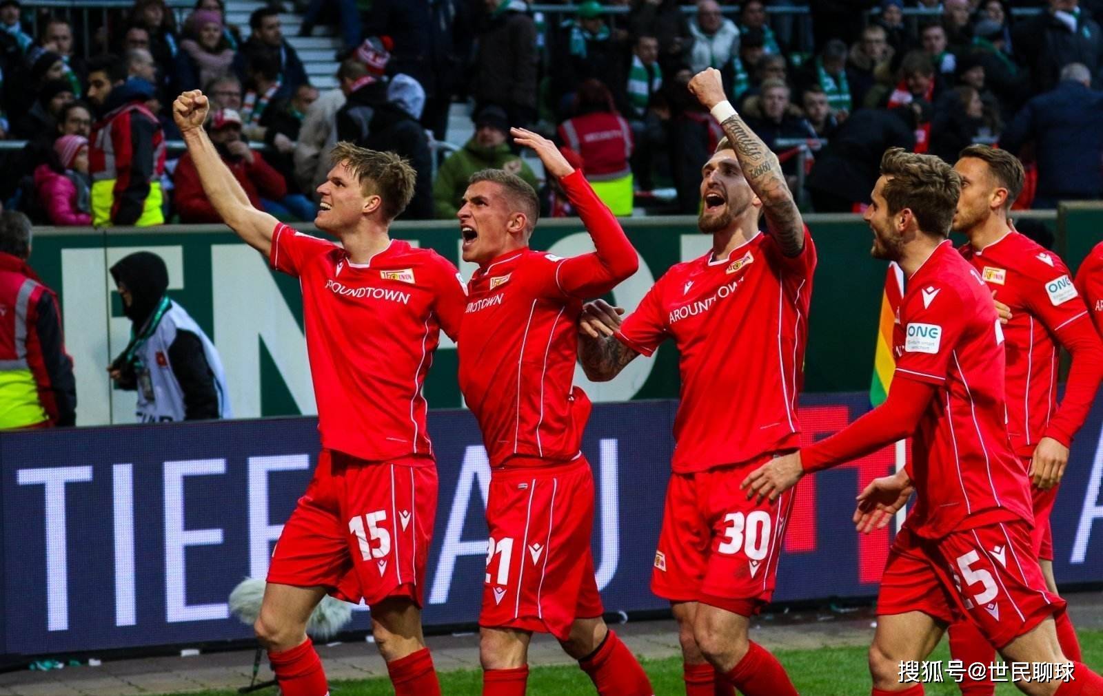 13岁零343天，阿森纳小将成为青年欧冠历史上最年轻出场球员（阿森纳小将13岁343天，创青年欧冠最年轻出场纪录）