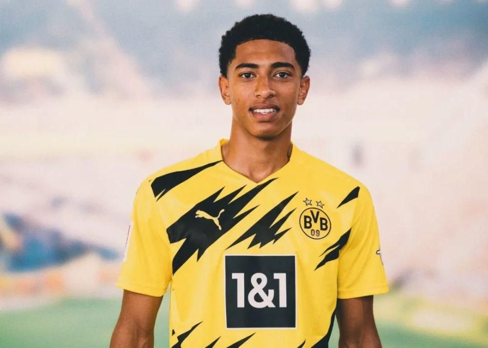 辽宁男篮在CBA杯赛中遭江苏逆转，杨鸣指出防守和心态问题，赛后将迎战NBL合肥狂风。