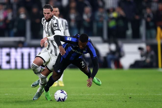 拜仁慕尼黑主场轻取勒沃库森