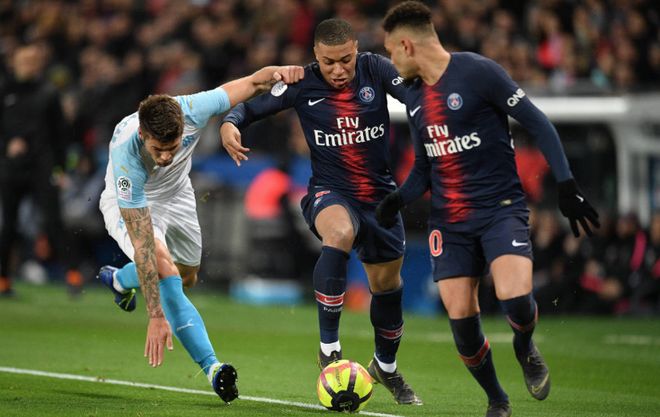 奥格斯堡vs汉堡：凯文-施洛特贝克、法比安-里德首发，法比奥-维埃拉、洛孔加出战