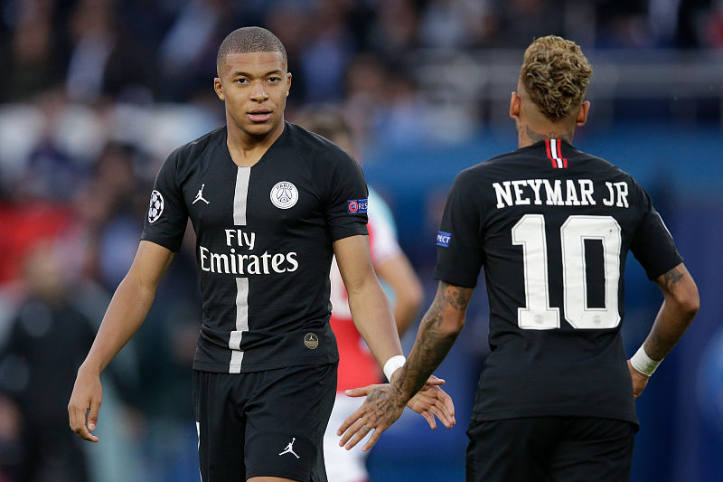 小法：我非常看好国米的路易斯-恩里克，去年还曾尝试签下他