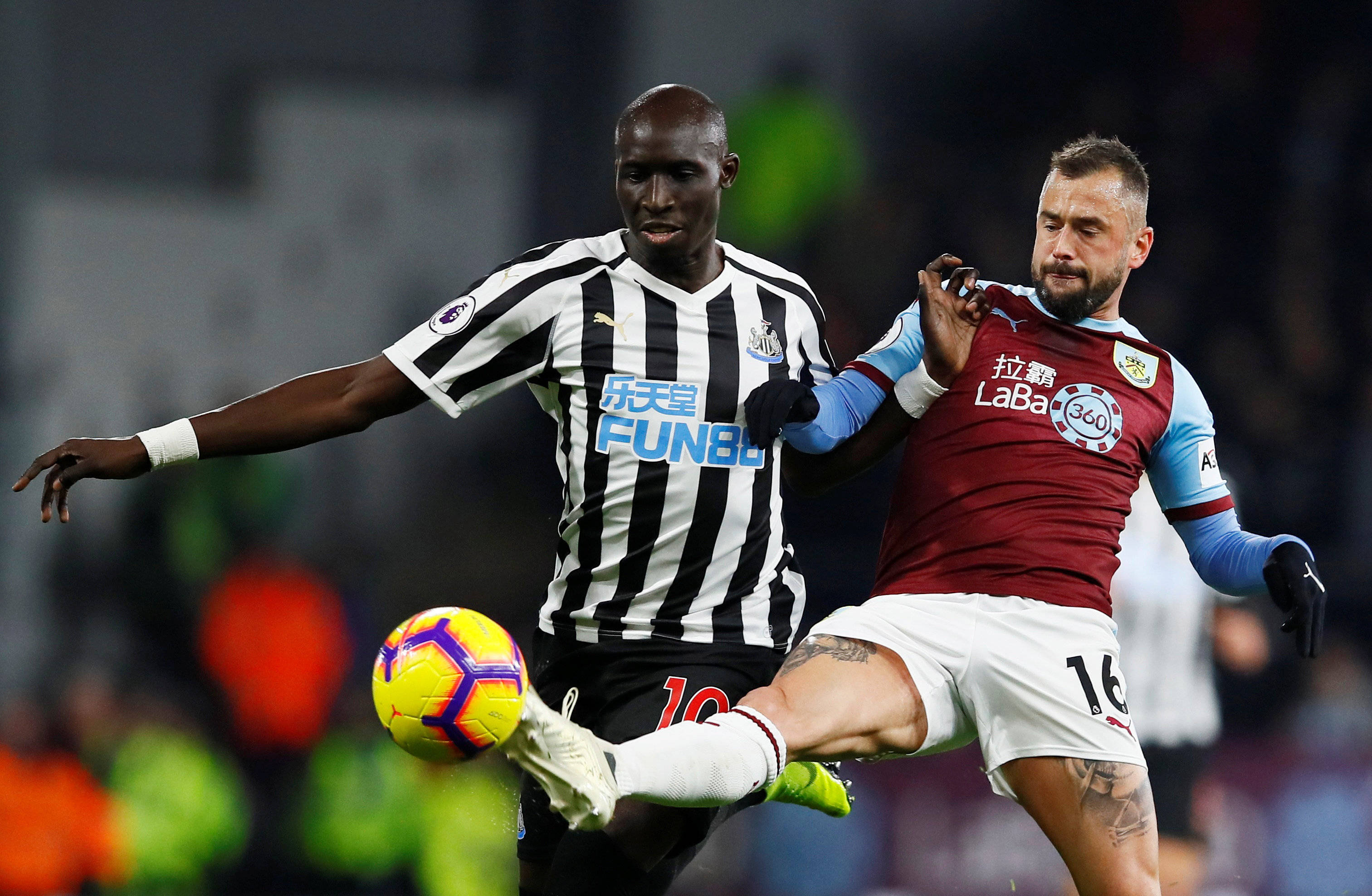 势不可挡！阿森纳在欧冠联赛阶段豪取8连胜，得失球24-2（阿森纳欧冠势头正盛：8连胜，24比2碾压对手）